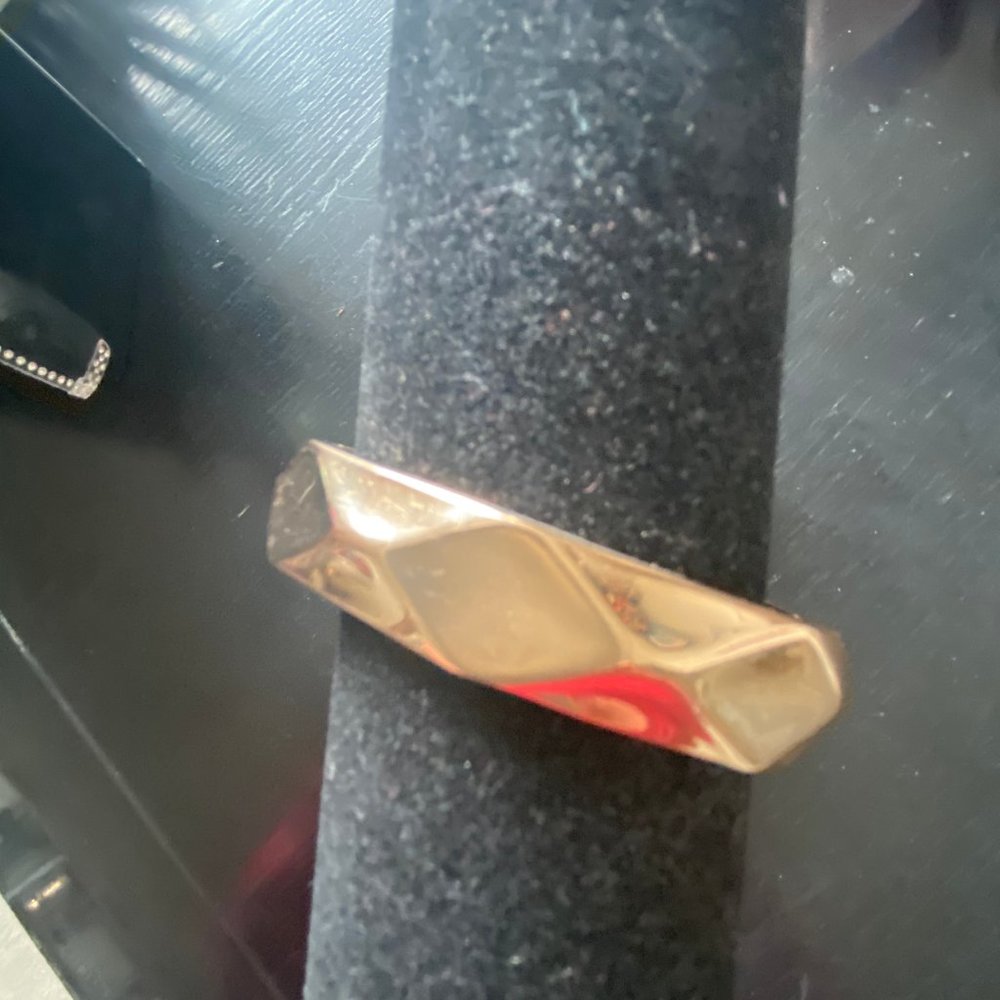 Simple elegant bangle